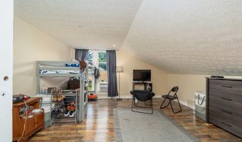 29 Sandusky St, Fredericktown, OH 43019