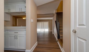 255 Garth Ct, Old Bridge, NJ 08857