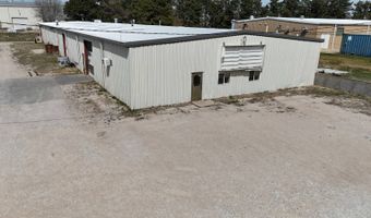 105 Hamilton St, Aurora, NE 68818