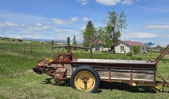 30 Pioneer Rd, Buffalo, WY 82834