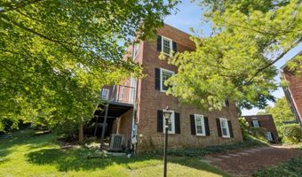 4819 28TH St S B, Arlington, VA 22206