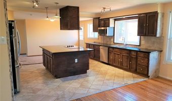 803 Clayworth Dr, Ballwin, MO 63011