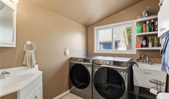 765 E Main St, Anoka, MN 55303