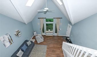 2096 HIDDEN HOLLOW Ln, Akron, OH 44313