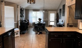 409 Brittany Ct, Aurora, MO 65605