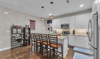 5633 Arbor Chase Dr, Ann Arbor, MI 48103