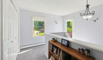 50 Brookdale Ave, Cranston, RI 02921