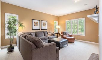 10310 E Rivershore Dr SE, Alto, MI 49302