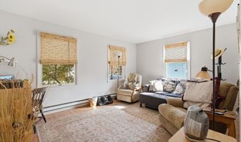 247 Serpentine Dr, Bayville, NJ 08721