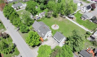 15 Fairfax St, Bangor, ME 04401