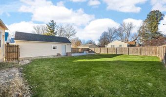 301 Roosevelt St, Alburnett, IA 52202