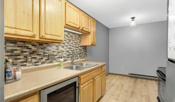 14115 Pennock Ave 303, Apple Valley, MN 55124