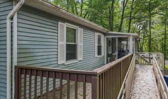 201 Buckhill Rd, Albrightsville, PA 18210