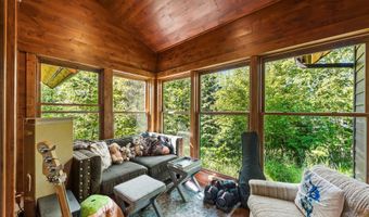 500 Wild Swan Trl, Bigfork, MT 59911