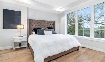1242 MEIGS Pl NE 3, Washington, DC 20002