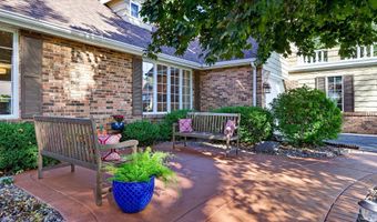 9 MEADOWBROOK Ln, Appleton, WI 54914