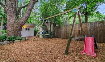 2727 Hampshire Rd, Ann Arbor, MI 48104