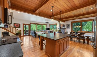 158 McCaffery Lookout Trl, Bigfork, MT 59911