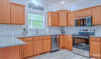 27 Garland Ball Dr, Alexander, NC 28701