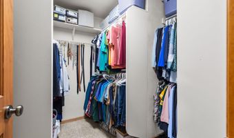 993 S CROCUS Ln, Appleton, WI 54914