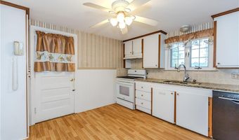 19 Coulters Rd, Cranston, RI 02920