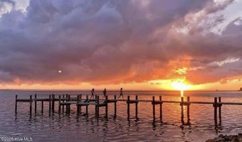 1044 Mill Creek Rd, Minnesott Beach, NC 28510
