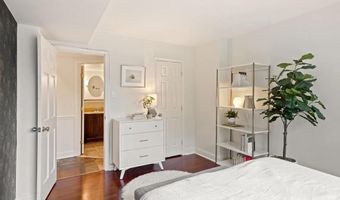 8315 N BROOK Ln 2-205, Bethesda, MD 20814
