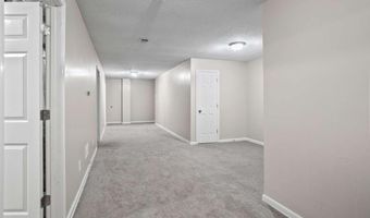 1027 Regency Dr, Acworth, GA 30102