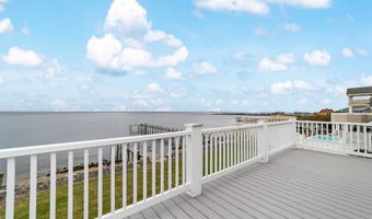 14 Harbor View Dr, Atlantic Highlands, NJ 07716