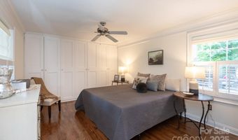 4601 Crooked Oak Ln, Charlotte, NC 28226
