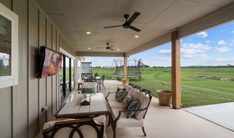109 County Road 2696, Alvord, TX 76225