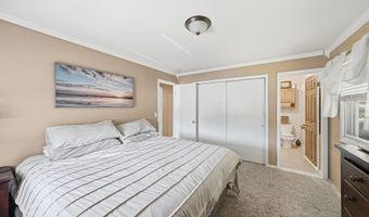 2 Melissa Ct, Albany, NY 12205