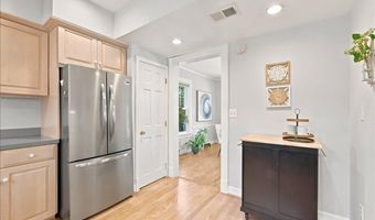 2800 S ARLINGTON RIDGE Rd, Arlington, VA 22202