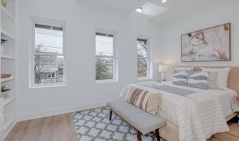 810 MADISON St NW, Washington, DC 20011