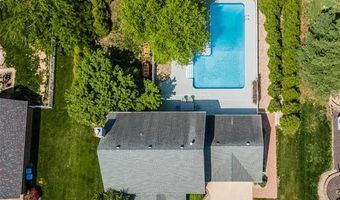 854 Marc Dr, Alton, IL 62002