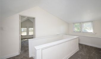 1389 Bryden Dr, Akron, OH 44313