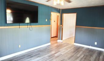 1310 W Kenwood Dr, Austin, IN 47102