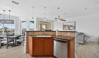 6428 Sunset Bay Cir, Apollo Beach, FL 33572
