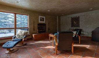 1935 LARSEN Ln, Alta, WY 83414