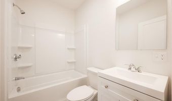 529 Wood St 4th Floor 4, Bristol, RI 02809