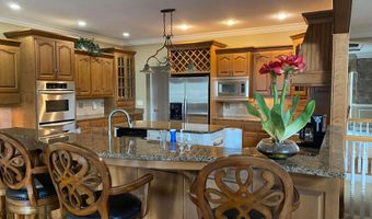 3475 Torrey Pines Dr, Akron, OH 44333