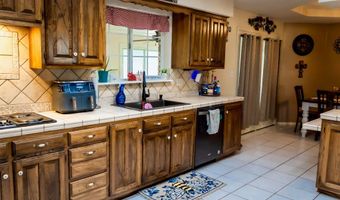1511 Live Oak Ln, Andrews, TX 79714