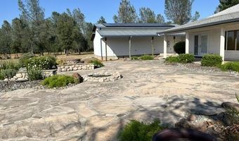 6960 Amber Ridge Dr, Anderson, CA 96007