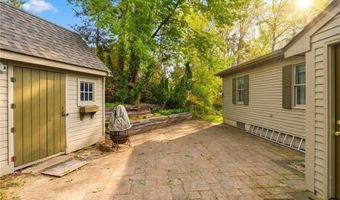 234 Lake Dr, Glocester, RI 02814