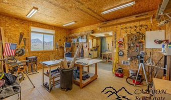 27 Teepee Ring Rd, Clark, WY 82435