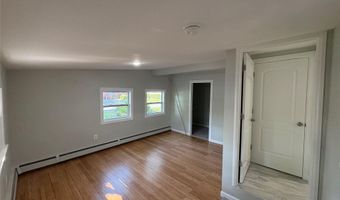 9 Holt St, Amityville, NY 11701