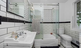 2760 N Territorial Rd W, Ann Arbor, MI 48105