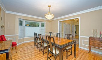 10 Birch Hill Rd, Albany, NY 12211
