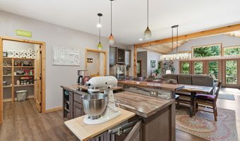 1029 Sun Valley Dr, Careywood, ID 83809