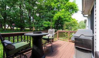 612 Village Green E Blvd, Adams Twp., PA 16046